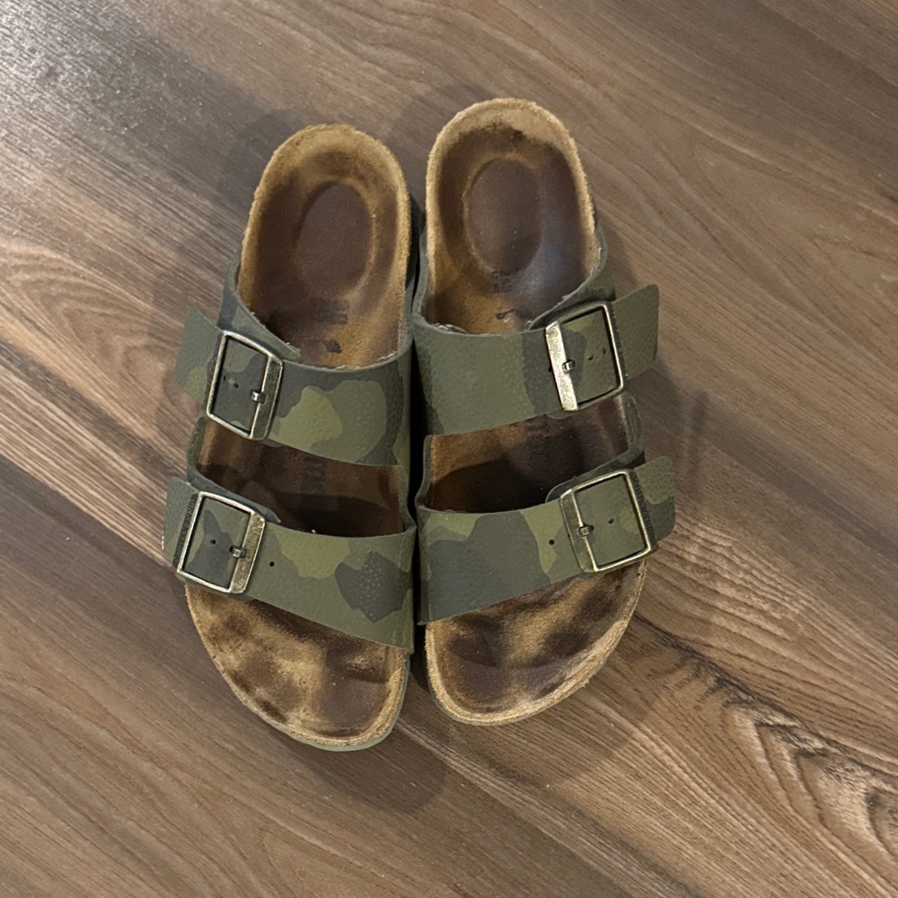 Womens Camouflage Sandals